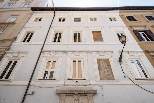Gallery - 59 Steps Trevi