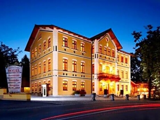 Gallery - Hotel & Restaurant Waldschloss