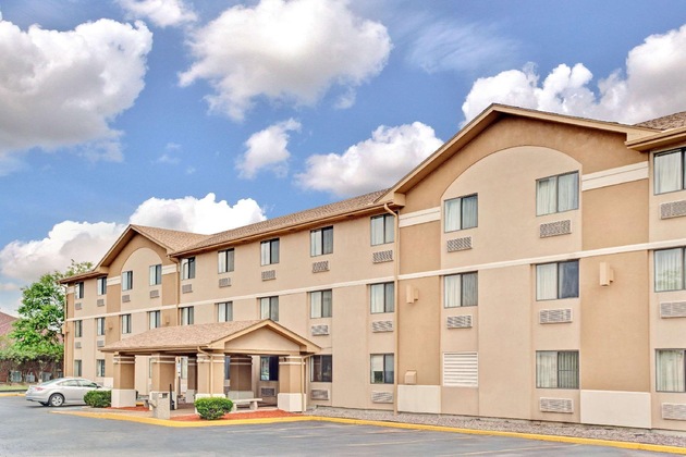 Gallery - Super 8 By Wyndham Mokena Frankfort  I-80