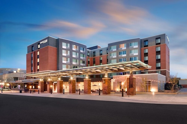 Gallery - Courtyard By Marriott Lincoln Downtown