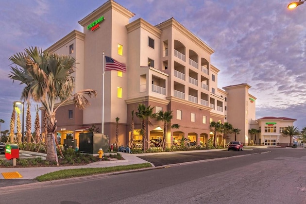 Gallery - Courtyard St. Petersburg Clearwater Madeira Beach