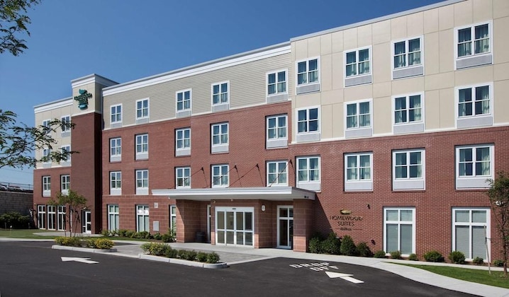 Gallery - Homewood Suites Newport Middletown