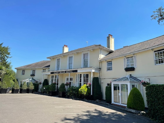 Gallery - Alton House Hotel