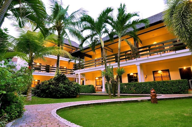 Gallery - Palm Garden Hotel