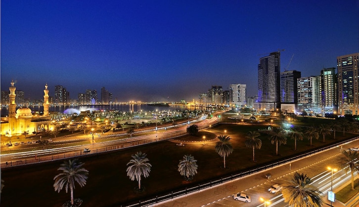 Gallery - Al Majaz Premiere Hotel Apartment