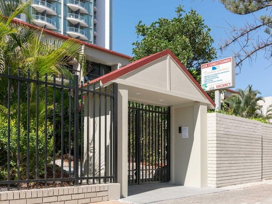 Gallery - Trickett Gardens Holiday Inn