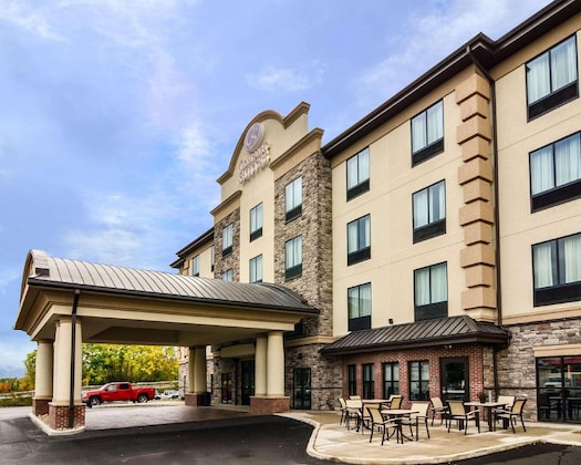 Gallery - Comfort Suites Uniontown
