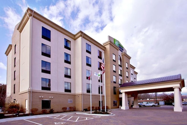 Gallery - Holiday Inn Express & Suites Oak Ridge, An Ihg Hotel