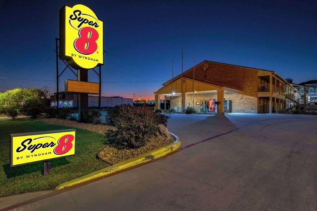 Gallery - Super 8 By Wyndham Pleasanton
