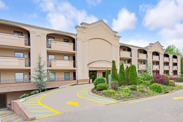Gallery - Travelodge By Wyndham Parsippany