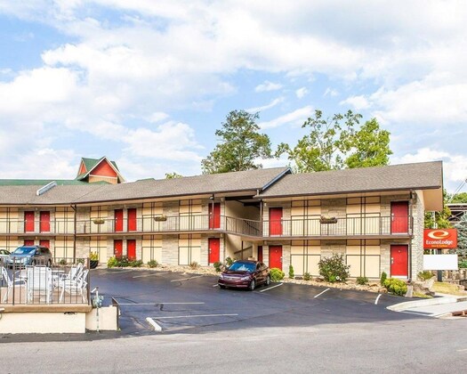 Gallery - Econo Lodge Inn & Suites on the River