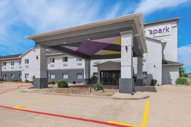 Gallery - Spark By Hilton Mansfield