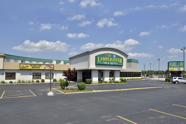 Gallery - Lamplighter Inn & Suites - South