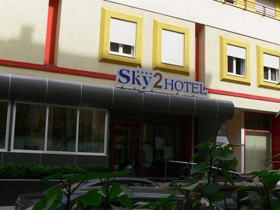 Gallery - Sky 2 Hotel