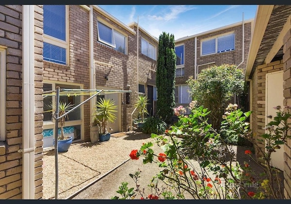 Gallery - Bayside St Johns Close