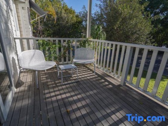 Gallery - Byron Springs