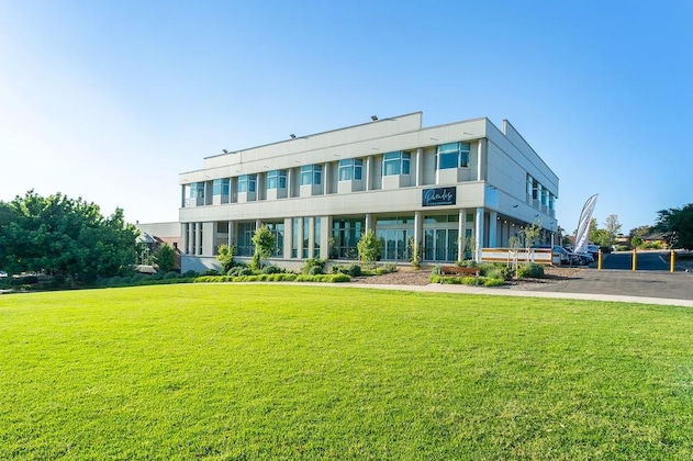 Gallery - Sfera's Park Suites & Convention Centre