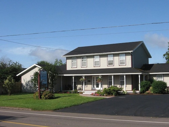 Gallery - Driftwood Heights Bed & Breakfast