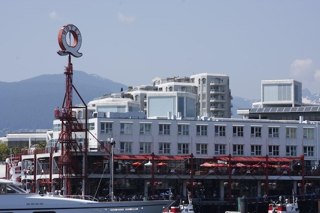 Gallery - Coast Lonsdale Quay Hotel
