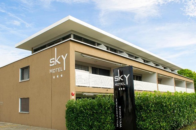 Gallery - Sky Motel
