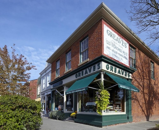 Gallery - Greaves Sweet Escape