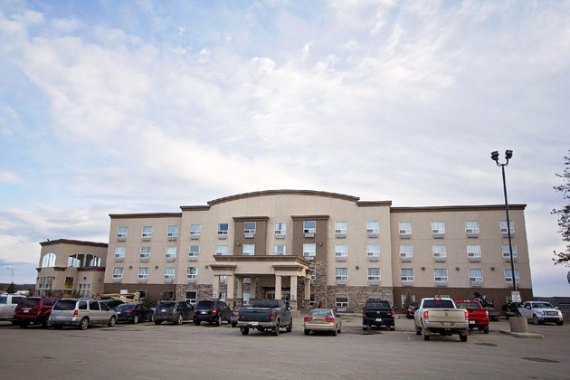 Gallery - Service Plus Inns & Suites Drayton Valley