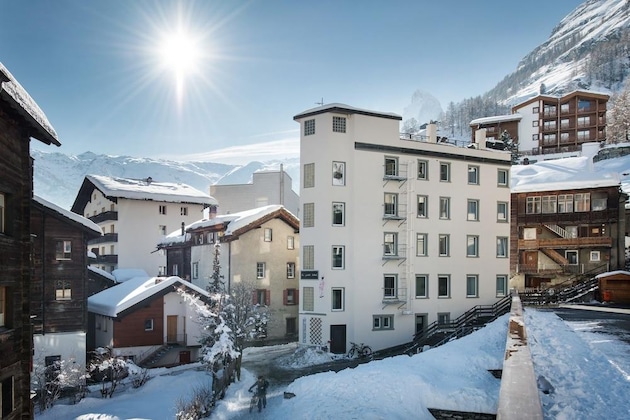 Gallery - Le Petit Charme-Inn