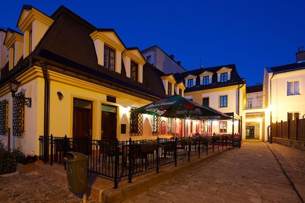 Gallery - Nelly Kelly's Hotel