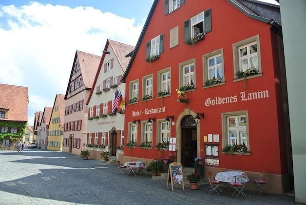 Gallery - Goldenes Lamm