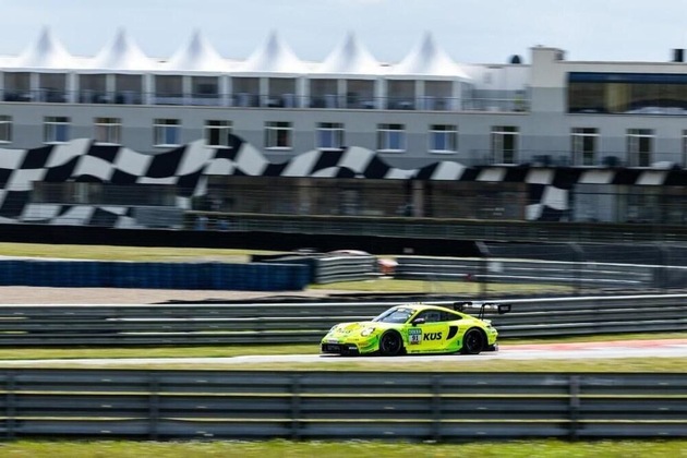 Gallery - Hotel Motorsport Arena