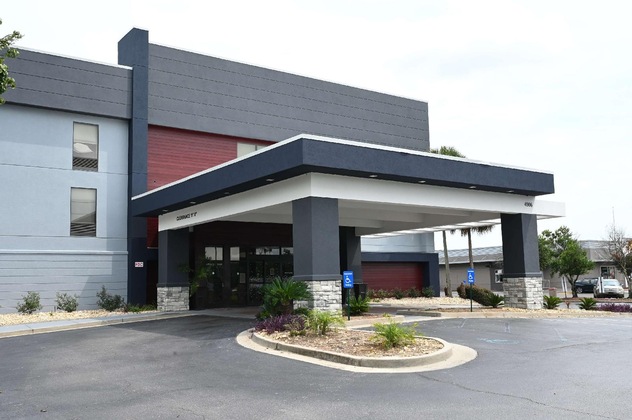 Gallery - Hampton Inn Valdosta Lake Park Area