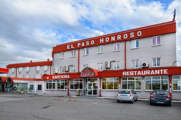 Gallery - El Paso Honroso