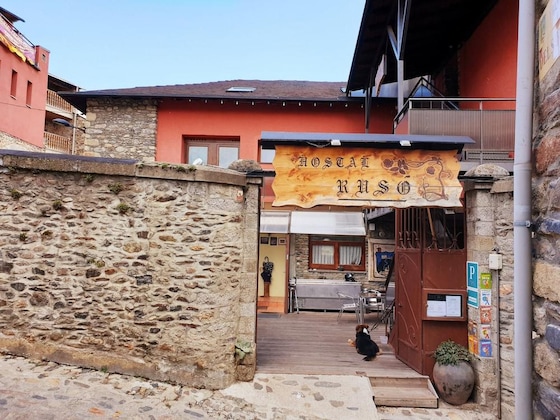 Gallery - Hostal Ruso