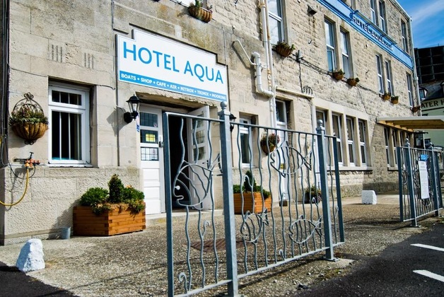 Gallery - The Aqua
