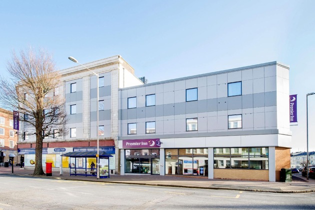 Gallery - Premier Inn Eastbourne Town Centre