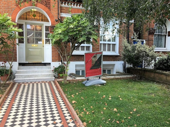 Gallery - Balham Lodge