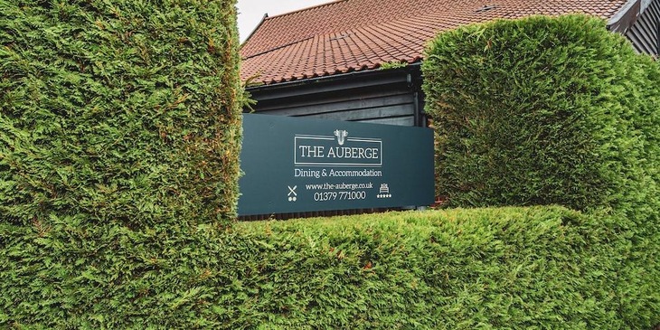 Gallery - Bull Auberge
