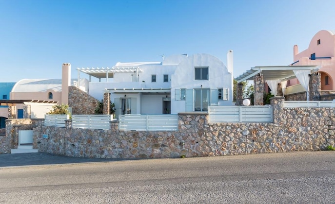 Gallery - Michaela Residence