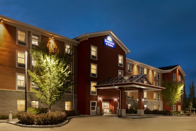 Gallery - Days Inn & Suites By Wyndham Sherwood Park Edmonton