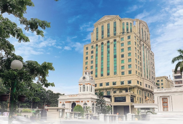 Gallery - Grand City Hall Hotel & Serviced Residences