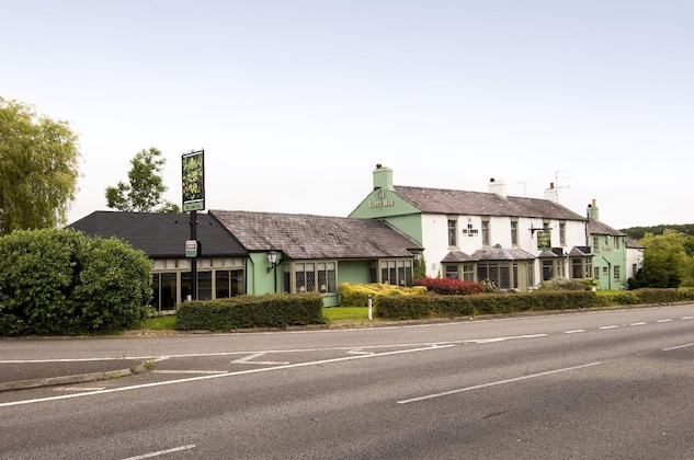 Gallery - Premier Inn Silverstone
