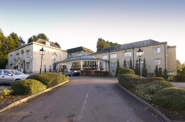 Gallery - Premier Inn Stroud