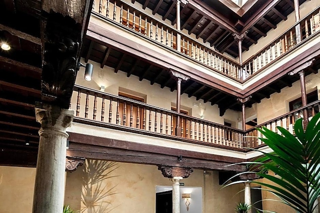 Gallery - Hostel Mii Mercader De Sedas