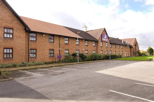 Gallery - Premier Inn Crewe West