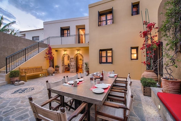 Gallery - Zacosta Villa - A Heritage Hotel