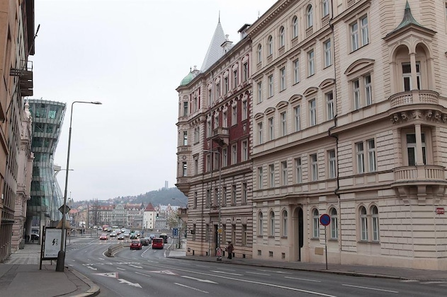 Gallery - The Palace Suites And Apartments