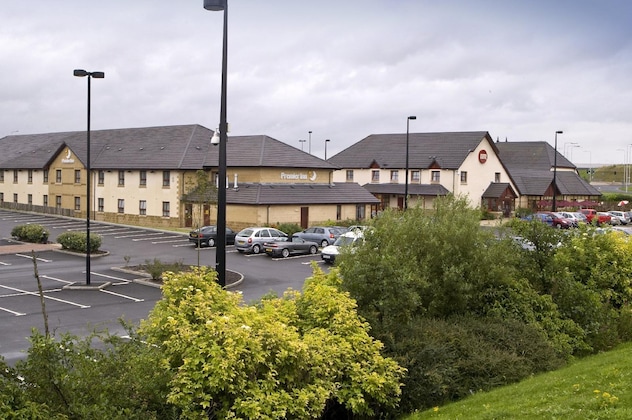 Gallery - Premier Inn Dunfermline