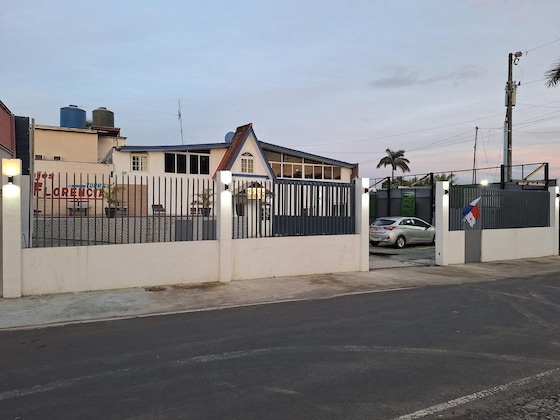 Gallery - Express Inn Panama International Airport Hostel