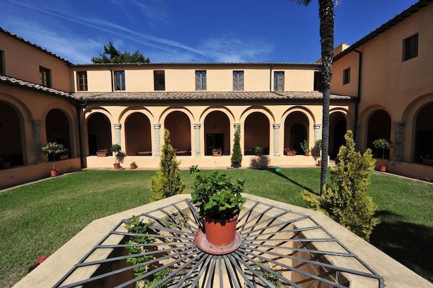 Gallery - Chiostro Delle Monache - Hostel Volterra