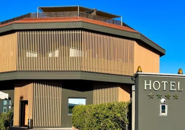 Gallery - Hotel Motel Top